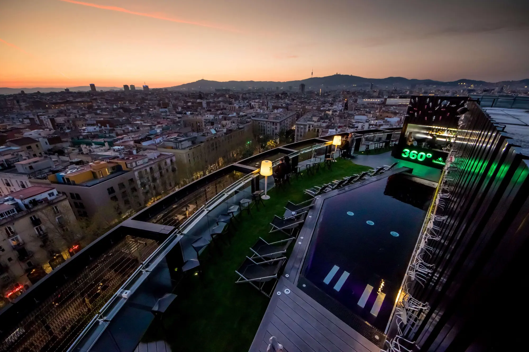 Terraza 360°, Hotel Barceló Raval