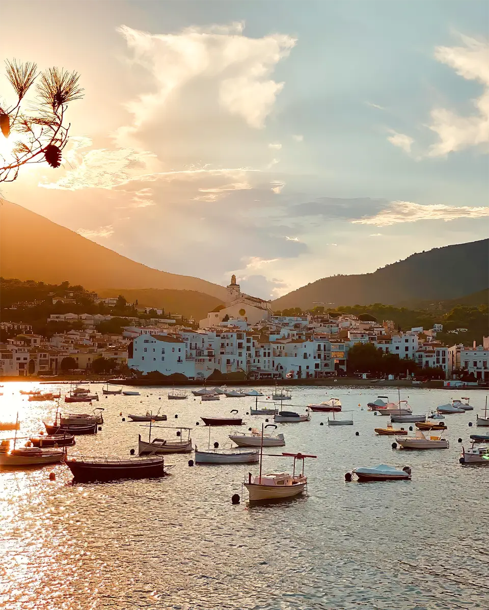 Cadaqués baia al tramonto